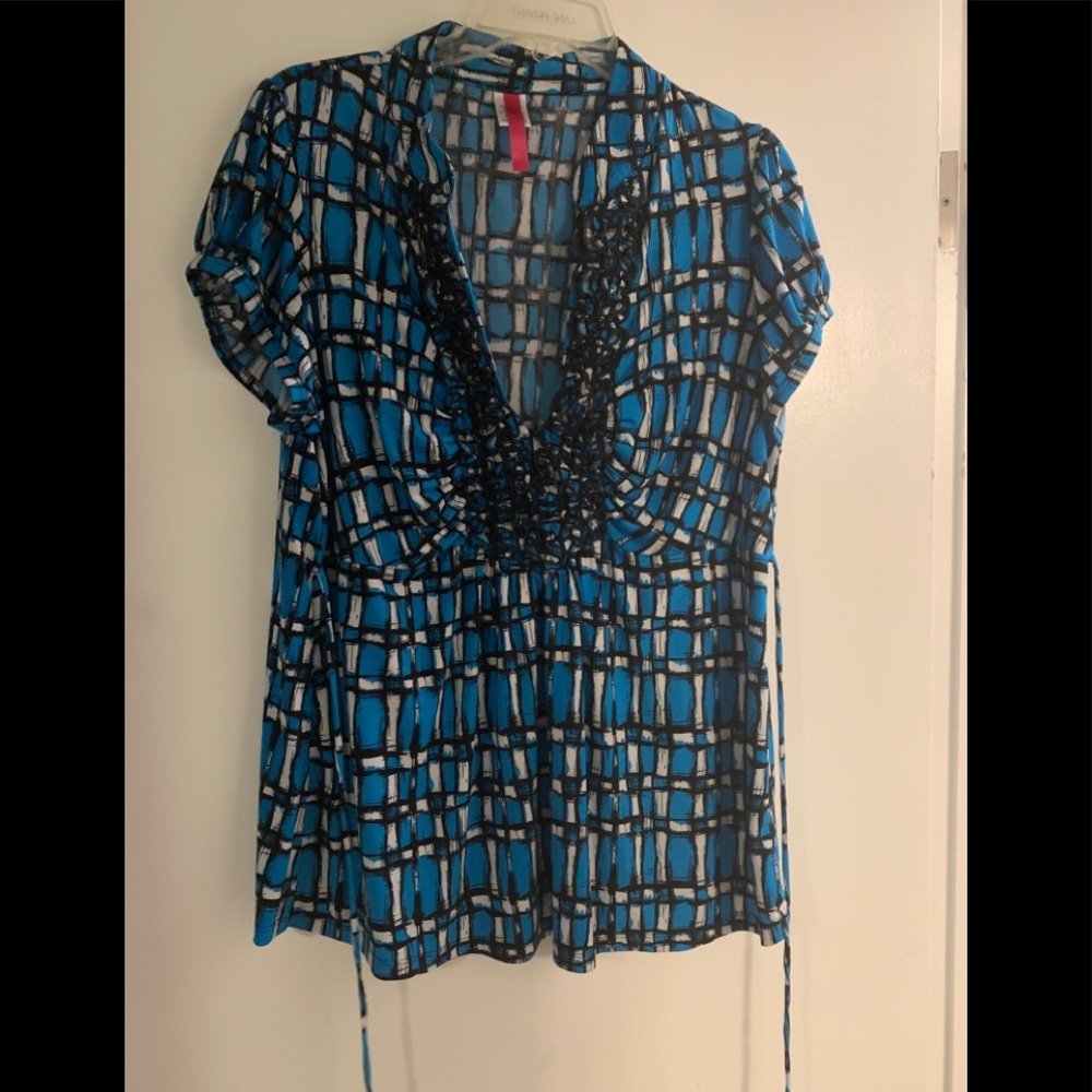 Shirt - Picture 1 of 3